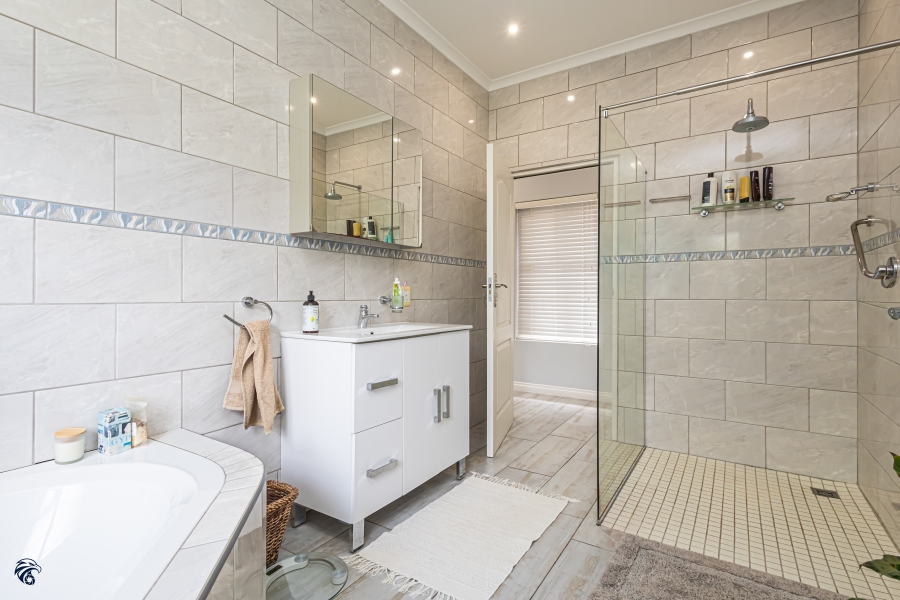 3 Bedroom Property for Sale in Langebaan Country Estate Western Cape